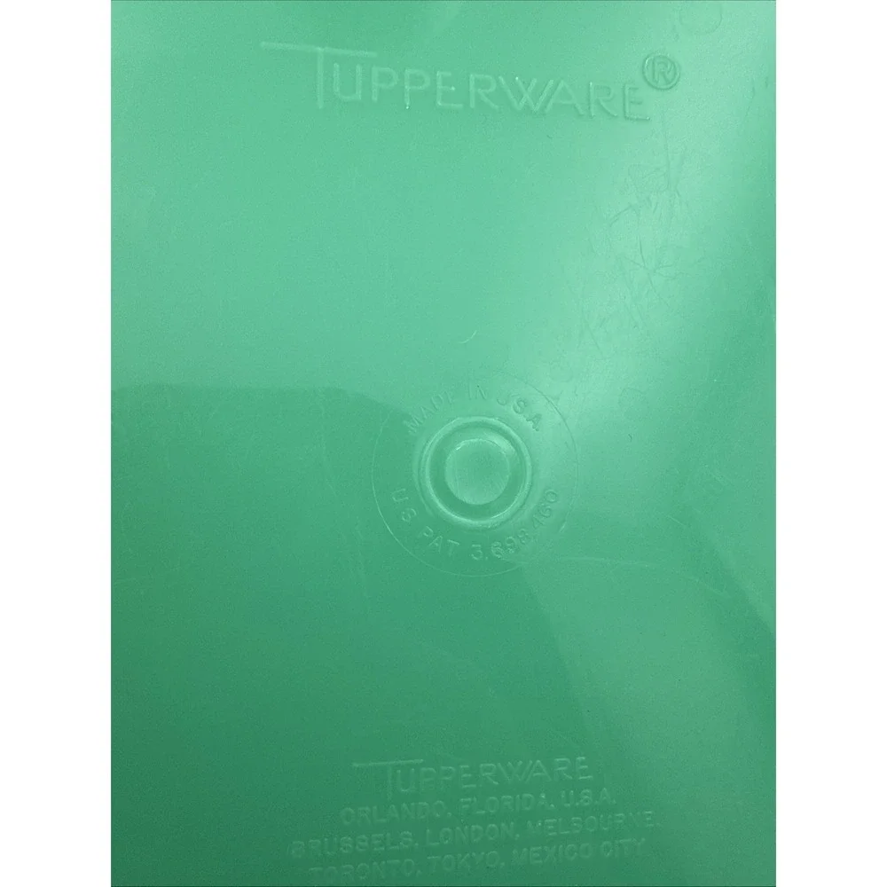 Tupperware Vtg Jadeite Green Salad Serving Bowl Lettuce Cheese Grater + Lid 786